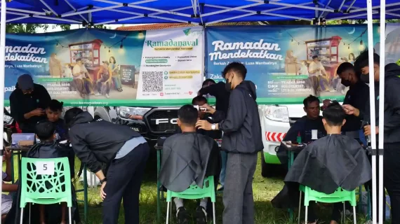 Ramadanaval: Sambut Semarak Bulan Ramadan 1445H , Dompet Dhuafa Yogyakarta Menyelenggarakan Potong Rambut Gratis
